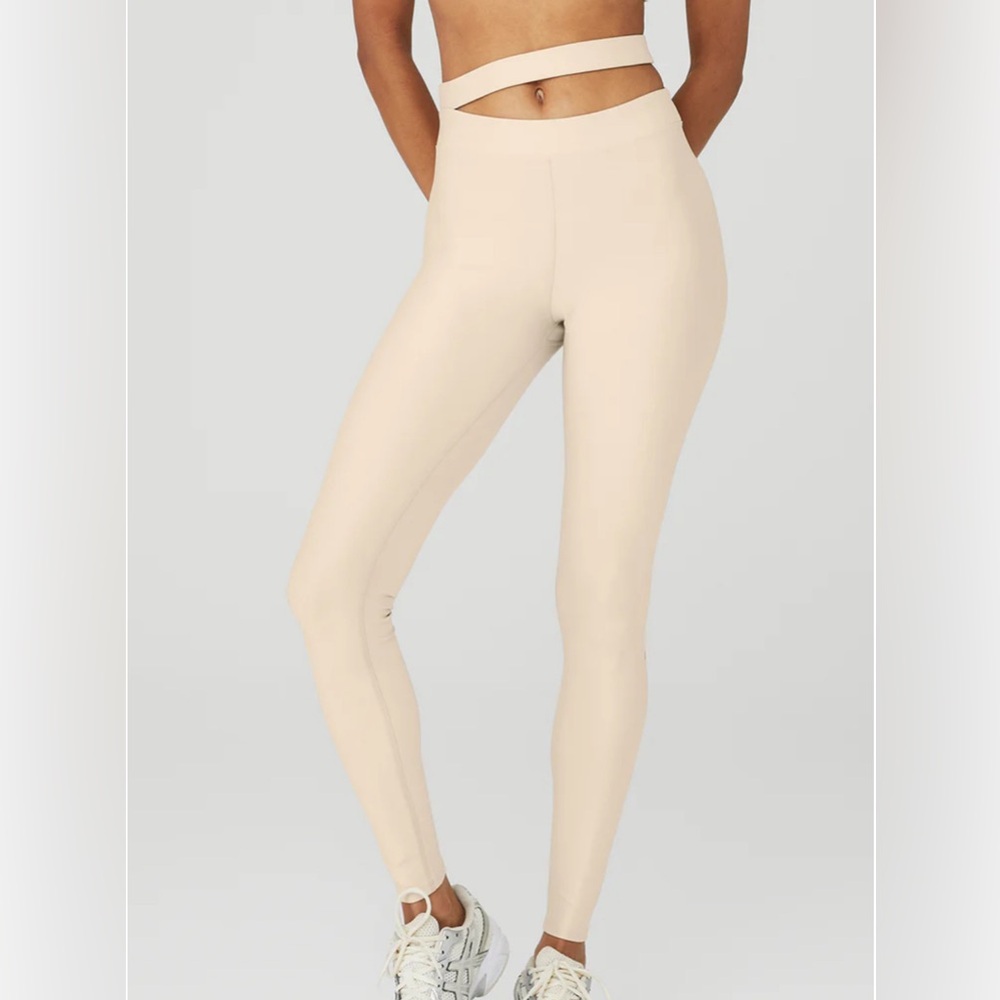 ISO Alo Airlift High-Waist All Access Legging in Macadamia XS